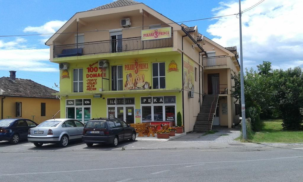 Guest House Vukovic พอดโกริกา ภายนอก รูปภาพ