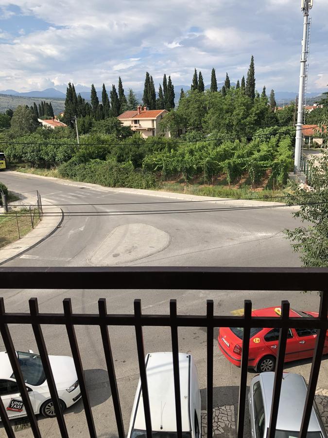 Guest House Vukovic พอดโกริกา ภายนอก รูปภาพ